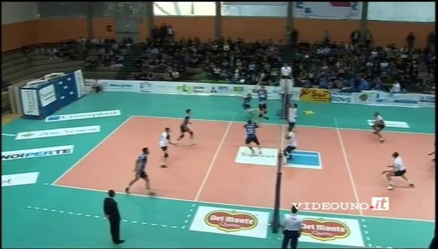 Volley A2 - Cassa Rurale Cantù batte Coserplast Openet Matera 3-0