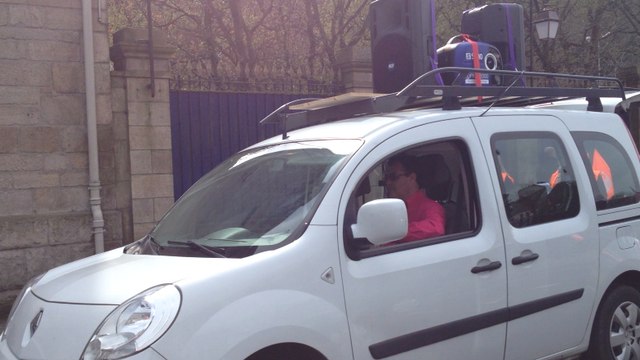 350 personnes ont défilé sur les quais de Quimper pour défendre les EHPAD