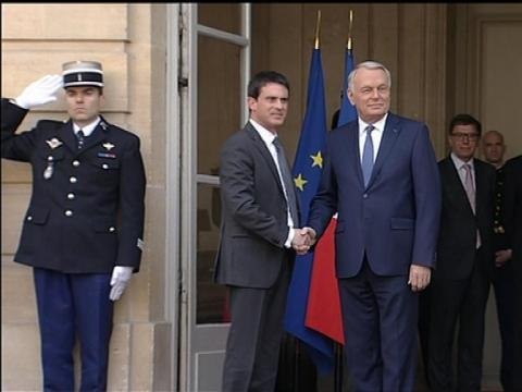 Manuel Valls est arrivé à Matignon pour la passation de pouvoir avec Jean-Marc Ayrault - 01/04