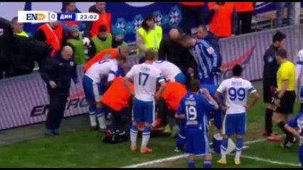 Jugador de fútbol le salvó la vida a su oponente en pleno partido