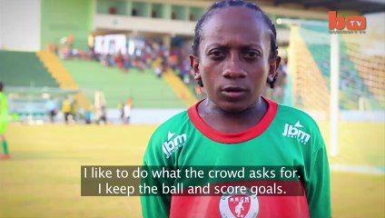 Equipa de futebol diferente