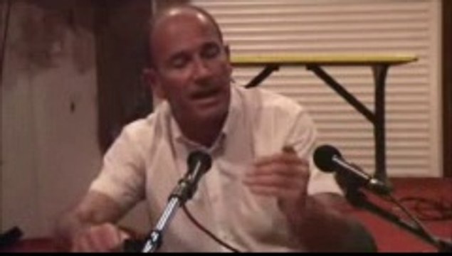 -Jacques Attali aux Mardis de l'ESSEC - le futur manque-t-il d'avenir } (5)