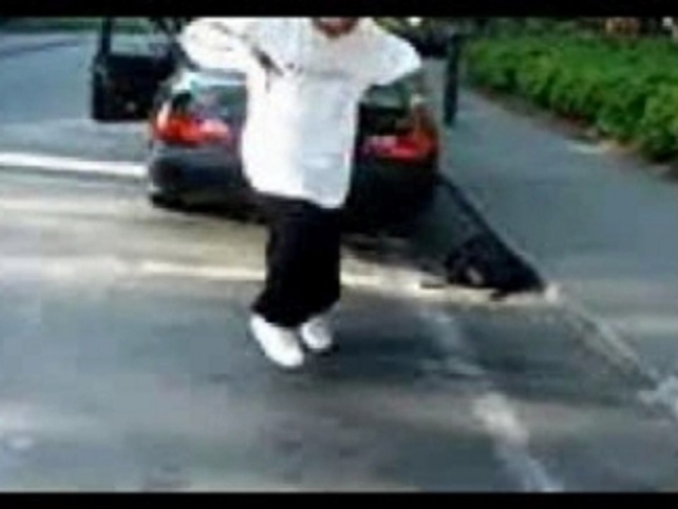 Kurupt - c-walk (crip-walk)