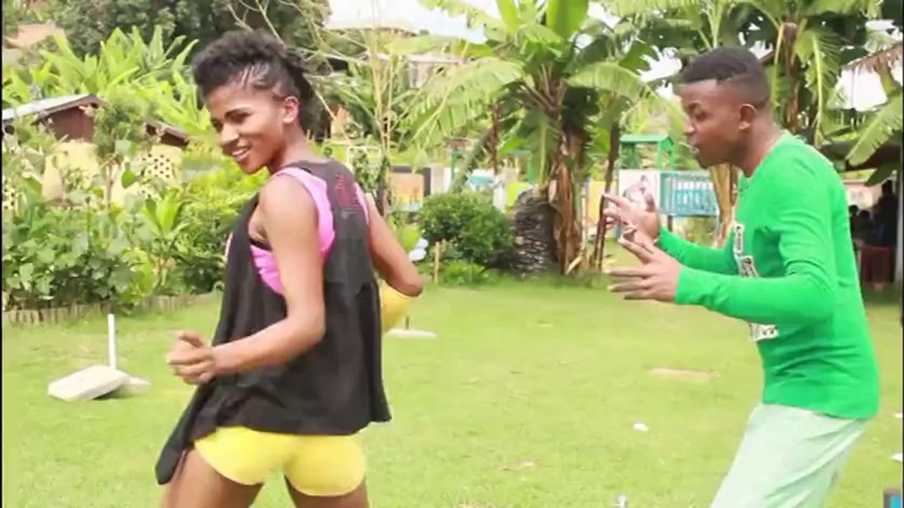 PAPA JOHN  -  Bôtra  (salegy gasy - malagasy)