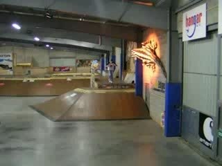 85-Eamon skate park le hangar