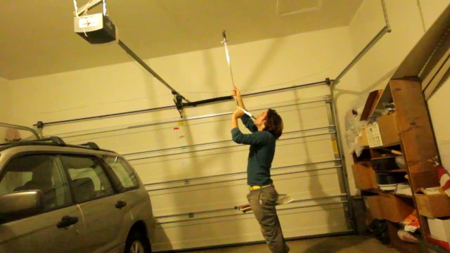 Juggler Balances Knives on Face While Juggling Even More Knives