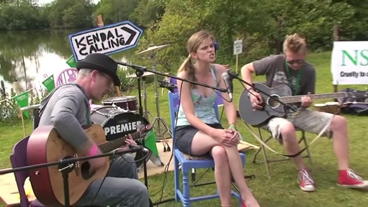 Vardels // Acoustic Lakeside Session @ Kendal Calling 2011