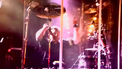 Calvin Harris - I'm Not Alone // LIVE at Kendal Calling