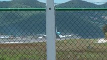 St. Maarten KLM Boeing 747 landing (1080p)(720p_H.264-AAC)