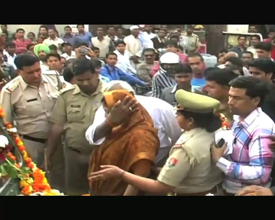 Congress asks for more security for actress Nagma