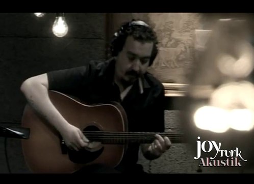 Toygar Işıklı - Seni Kimler Aldı (JoyTurk Akustik)
