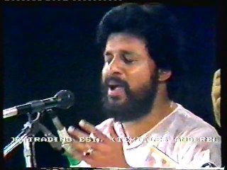 Yesudas sings 'Brova Barama' - Live Classical Stage Performance