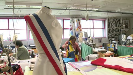 Après les municipales, ruée sur les écharpes bleu, blanc, rouge