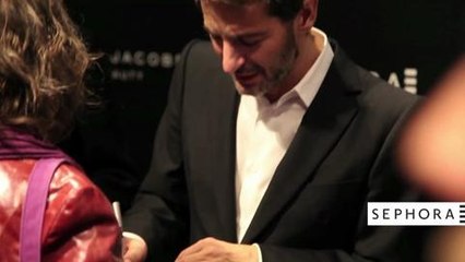 Séance de dédicaces au Sephora des Champs-Elysées en compagnie de Marc Jacobs