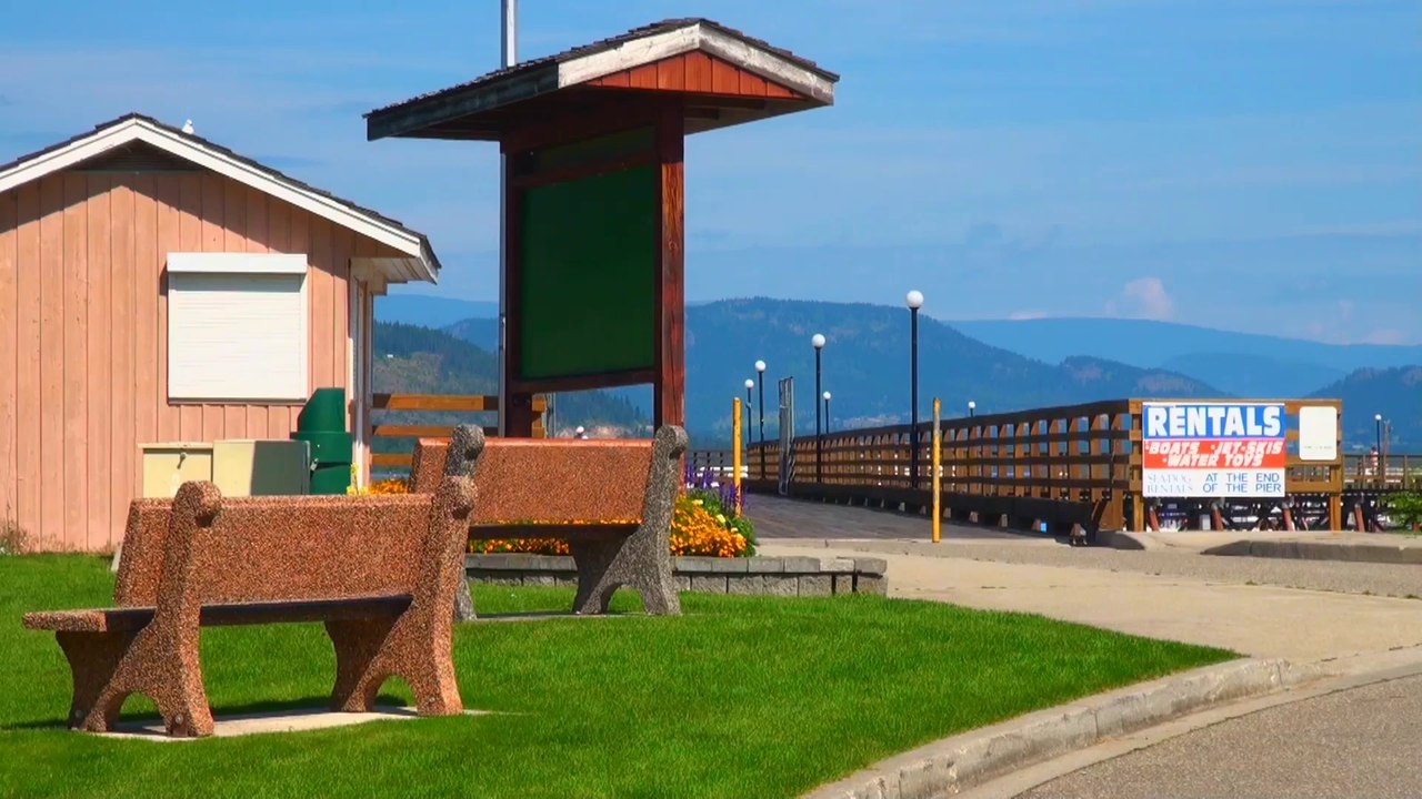 Boardwalk of Salmon Arm.