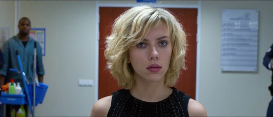 LUCY - Bande-Annonce / Trailer [VOST|HD]