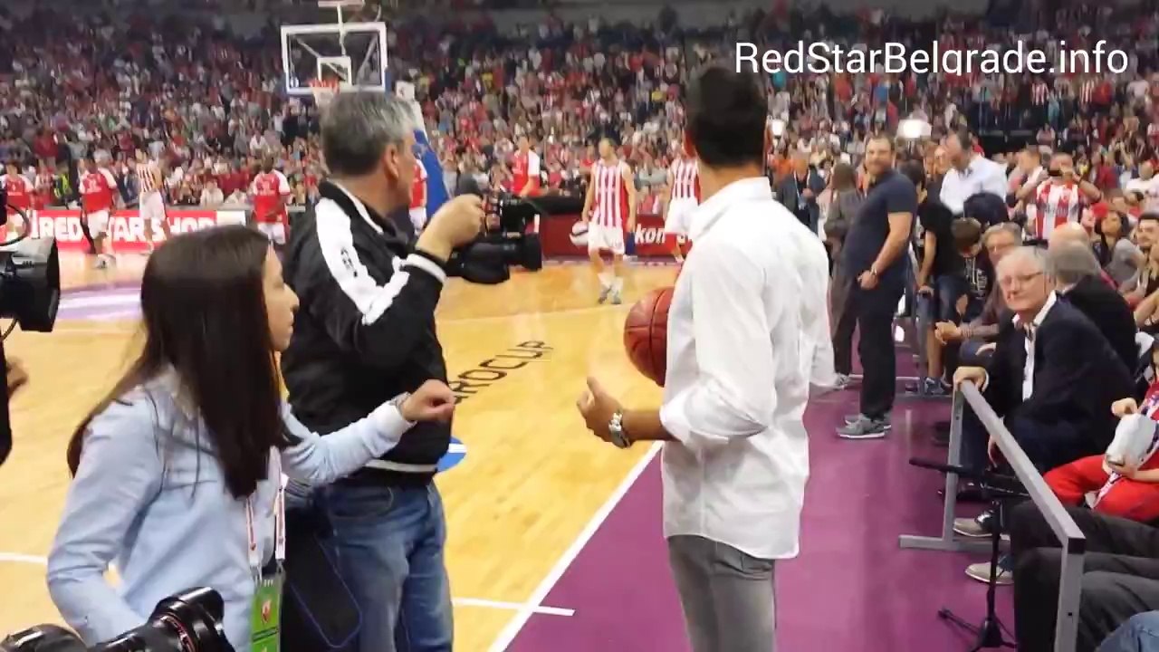 Αποθέωση Τζόκοβιτς στη "Μπεογκράτσκα Αρίνα"