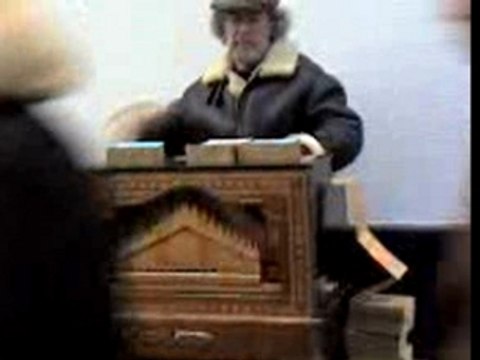 homem da manivela - BRUXELAS