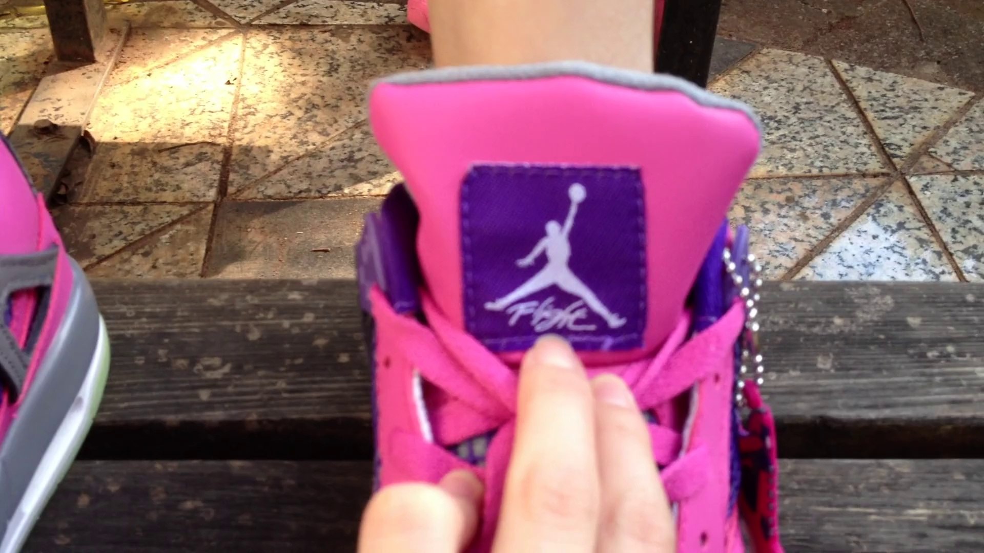 ⁣Nike Air Jordan 4 Womens Shoes Pink Black www.kicksgrid.cn