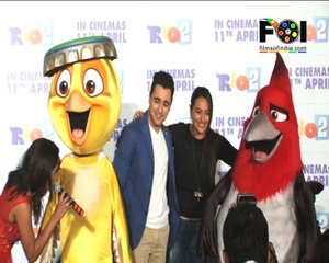 Imran & Sonakshi Having Fun With Cartoons