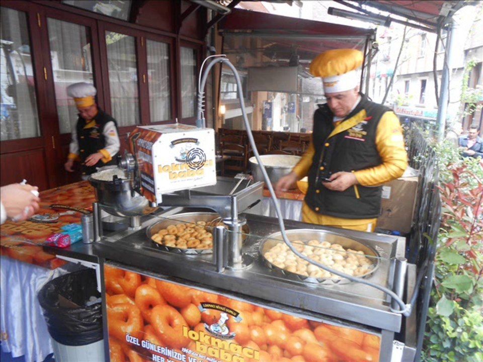 Merhum Yakup Arslan Beyefendinin Geleneksel Lokma Hayratı 02 Nisan 2014 RUHUNA FATİHA