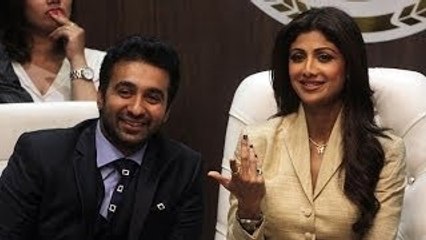 Video herunterladen: Shilpa Shetty & Raj Kundra Launches Satyug Gold !