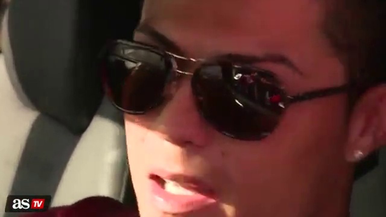 Cristiano Ronaldo takes Photos with Fans of Real Madrid