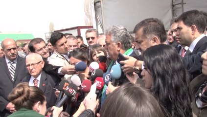 Bakan Yazıcı Gazetecilerin Sorduğu Soruları Cevapladı