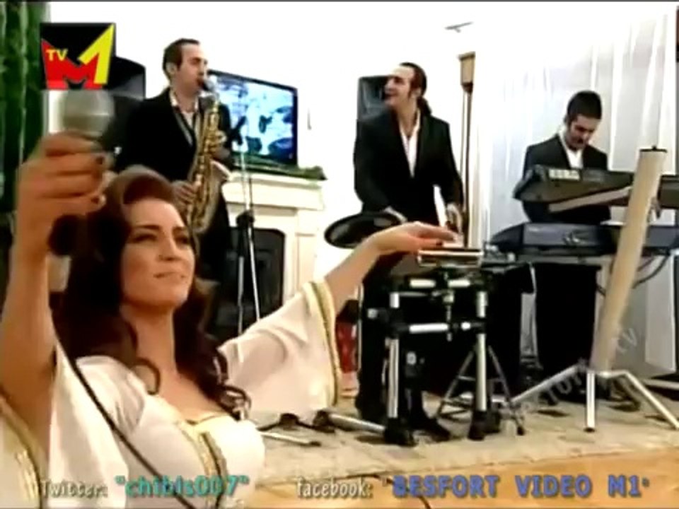 Genta Ismajli dhe  Nora Istrefi Show 2011