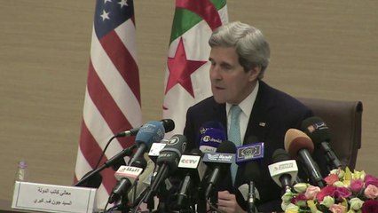 Kerry urges Israelis, Palestinians to move forward