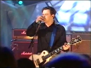 Manic Street Preachers - TFI Friday '96 (A Design for Life / Last Christmas)