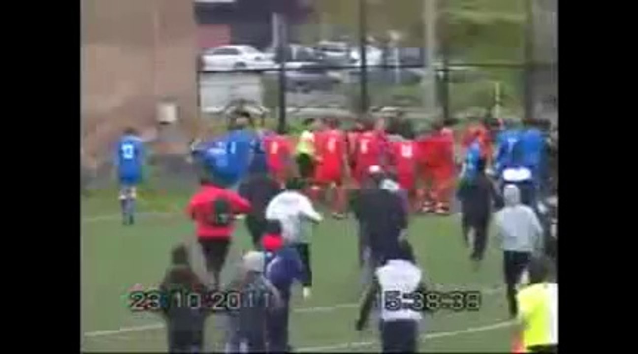 BIG AND WORST FIGHTS IN FOOTBALL FULL HD(240p_H.263-MP3)