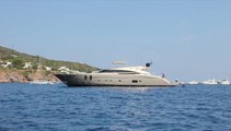 Luxurious and Fast Boating on Yachts and Italian Superyachts