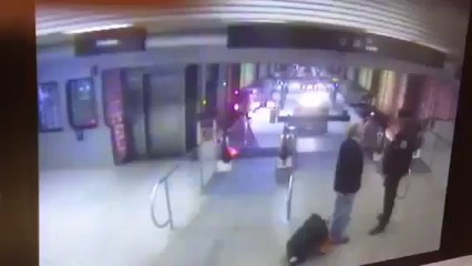 Train Smashed In To Railway Station...Horrible Trian Accident video