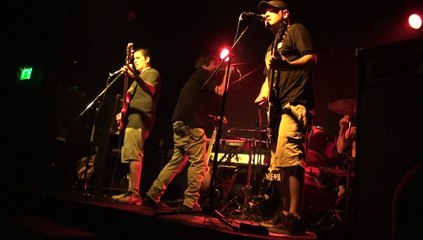 Morrones En Vivo Quinto Elemento (10-12-11)