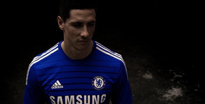 Le nouveau maillot domicile de Chelsea 14/15 !