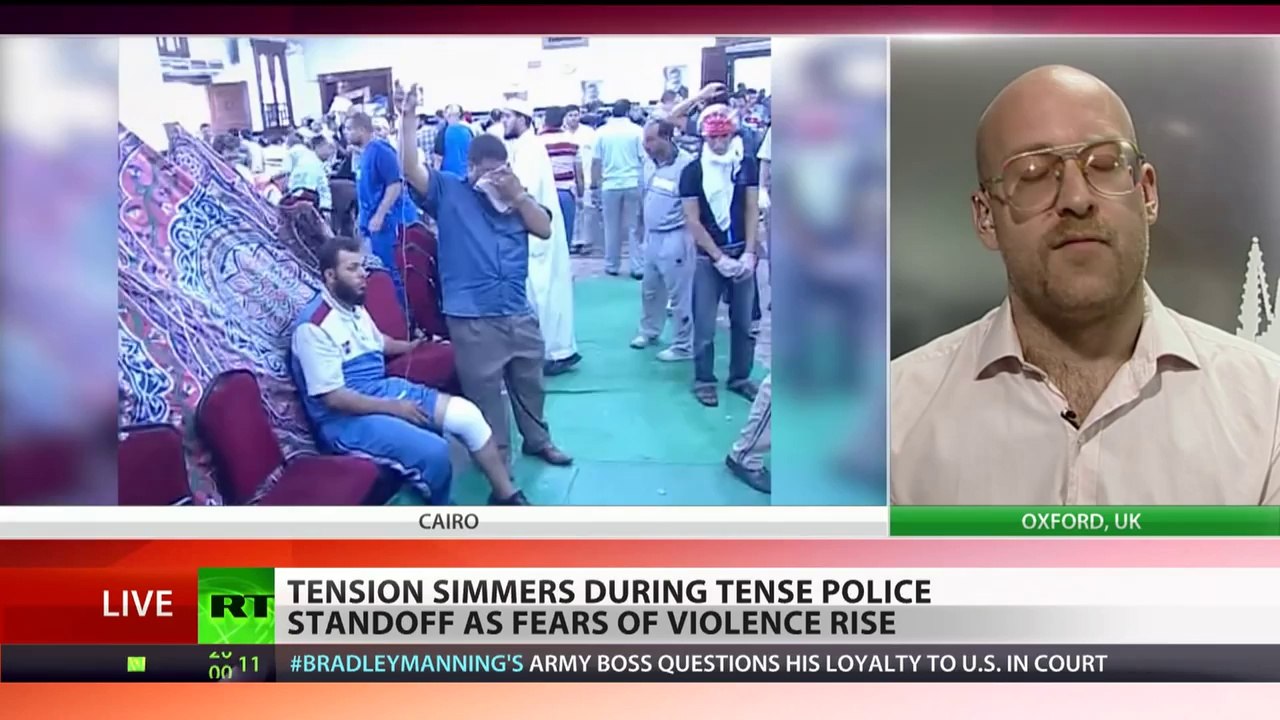 Country Cracked: 'More violence looms as Islamists & liberals tear Egypt apart'