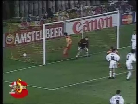 22-Galatasaray – Milan Maçı Golleri Hakan Şükür