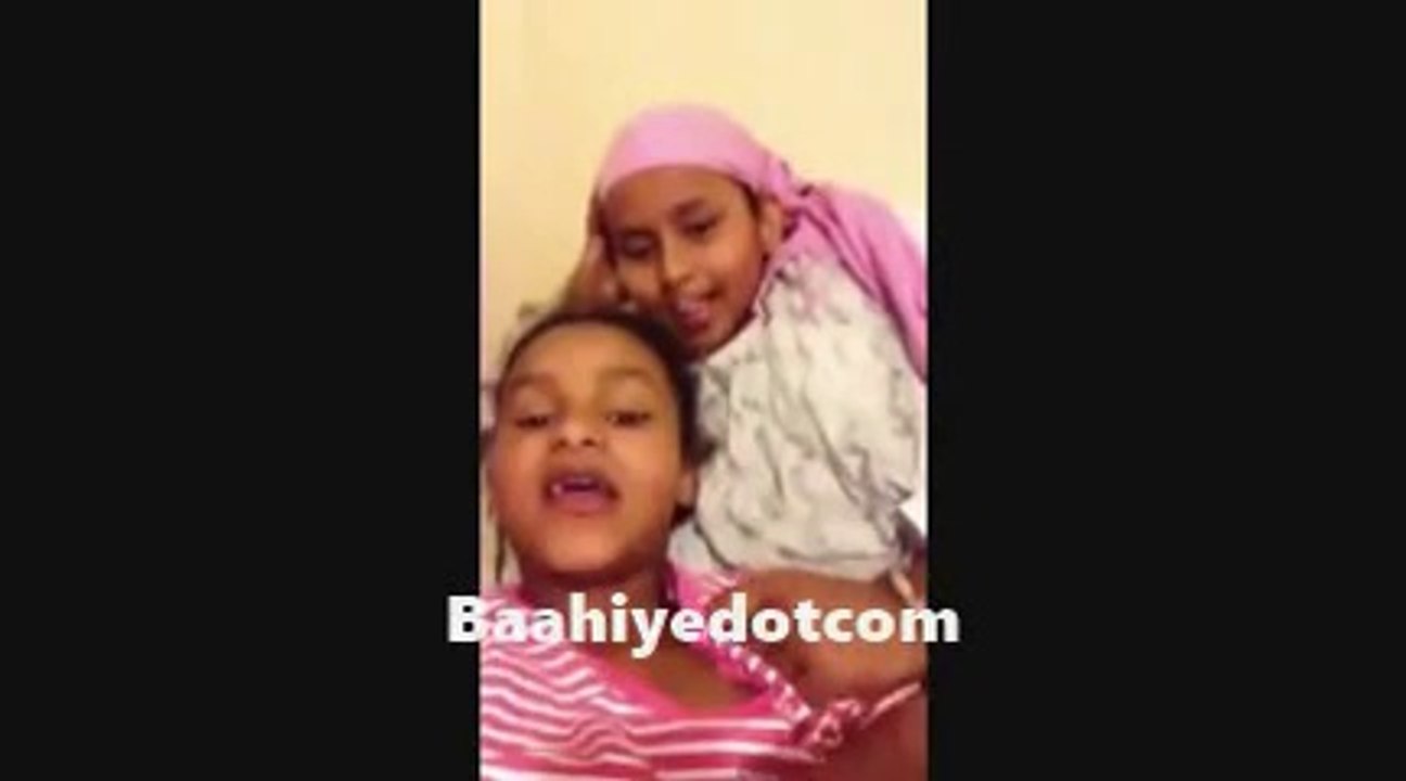 beri noo imaw gabar yar oo funny ah