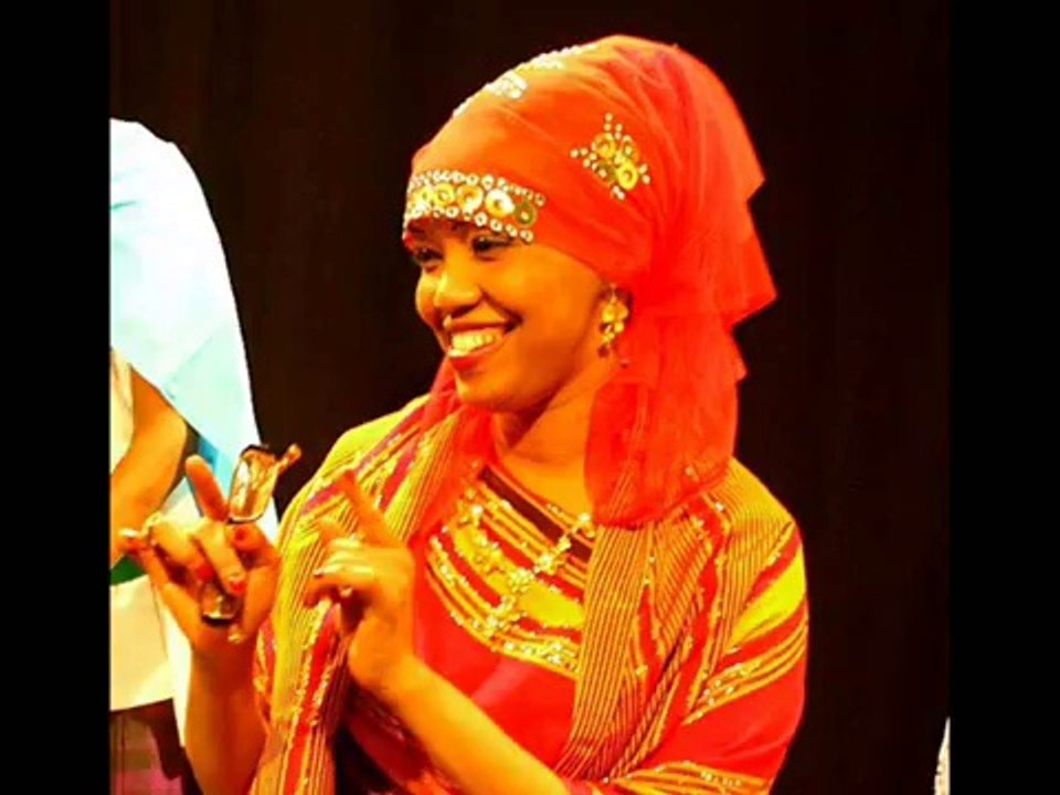 XAAWO KIIN - HEESTII QARNI 2014