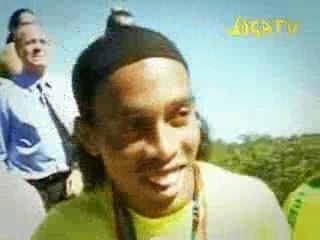 Nike Joga GENTIL AVEC LE BALLON-HAPPY