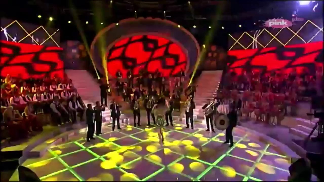 Neda Ukraden - Zovite svirace - (Grand Show) - (TV Pink 04.04.2014)