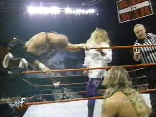 Christian vs. Duane Gill (WWF Light Heavyweight Championship match)