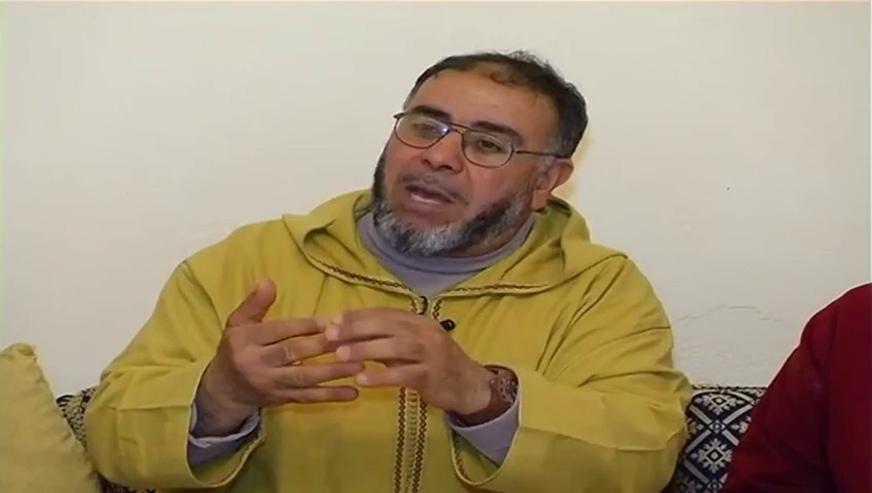 ﺍﻟﺸﻴﺦ ﻋﺒﺪ ﺍﻟﻠﻪ ﻧﻬﺎﺭﻱ   ما هذا الإسفاف في تغيير اسم محمد صلى الله عليه وسلم