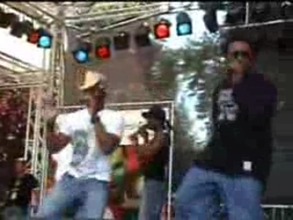 Naturally 7 - In the Air Tonight (live)