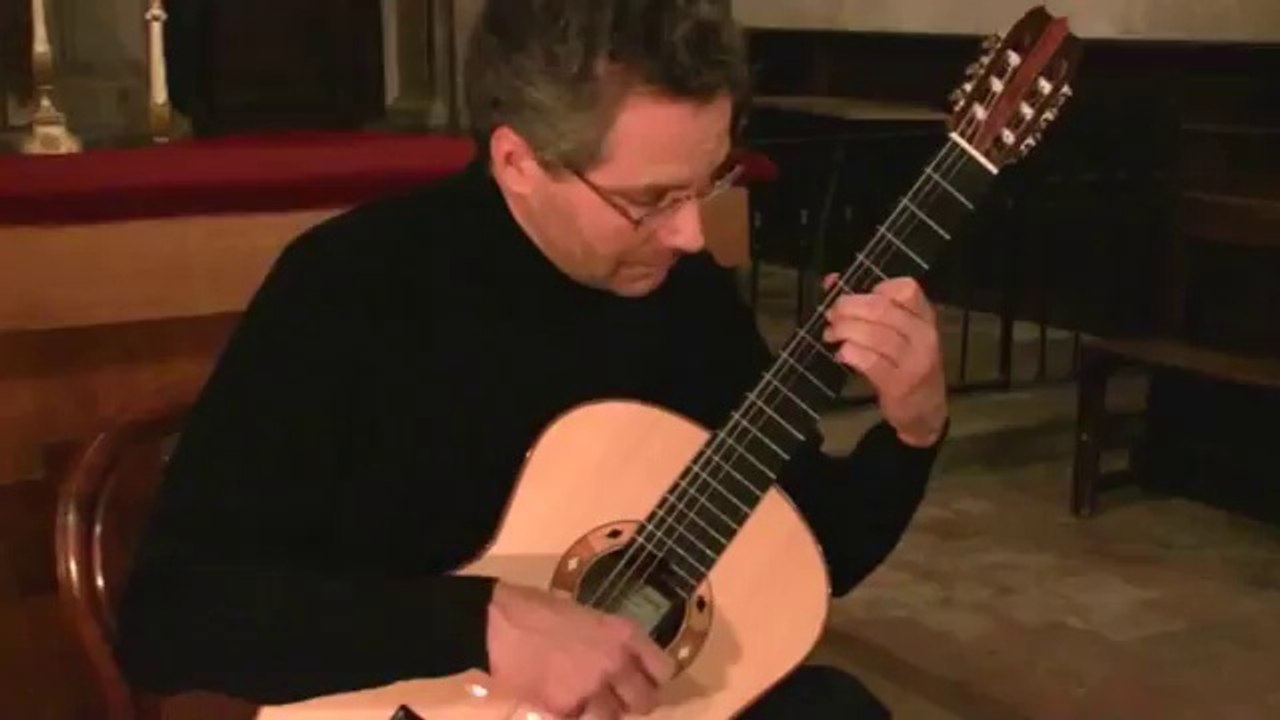 Christian de Chabot Guitarra Vieja de Raúl Maldonado