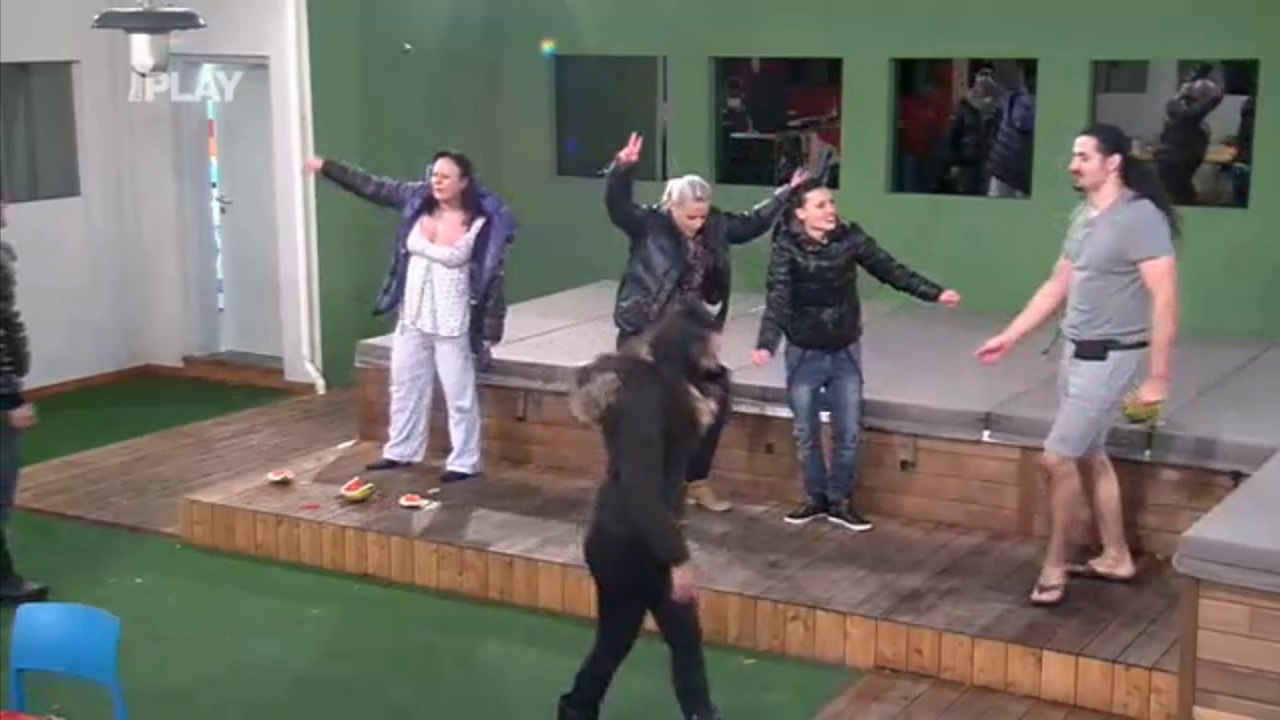 Mirka melounový mentor aneb Pájo, dělej!  - Tanec za 5 mega