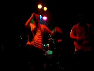 FAVELAS Unscarred Live au Razadik