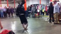 STREET PERFORMER BATTLES NYPD COP TO STREET PERFORM