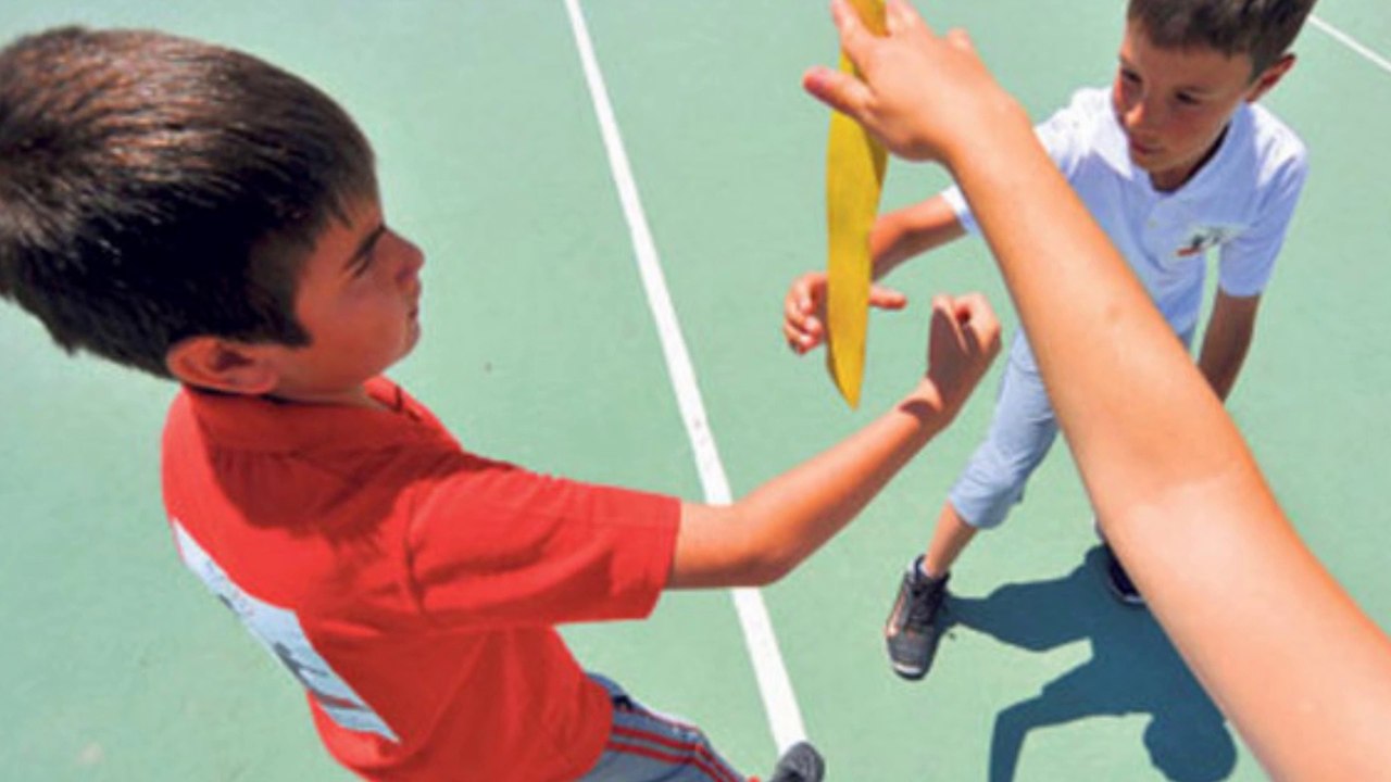 Larende Anadolu Lisesi Uçurtma ve Oyun Şenliği